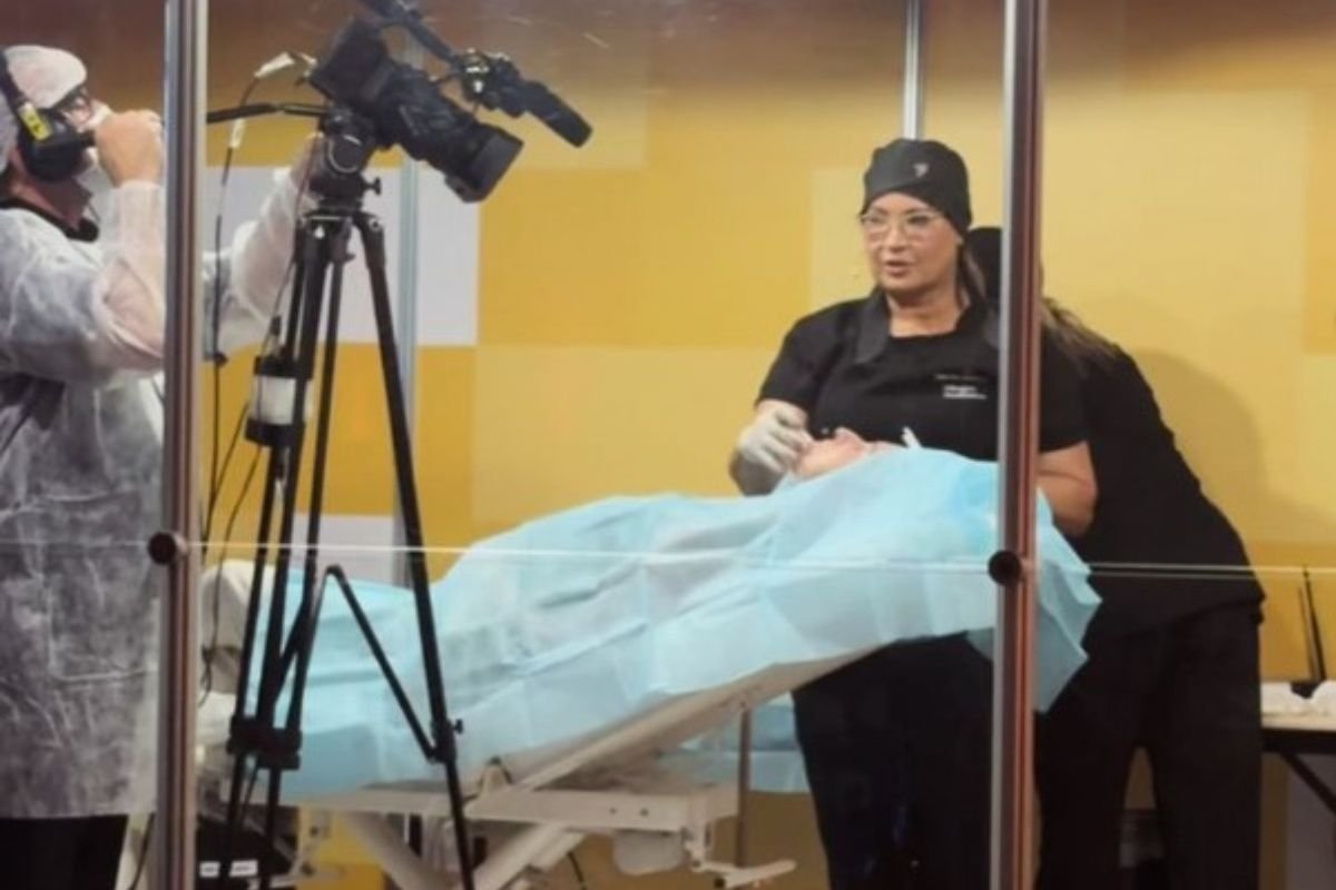 Dra. Lidia Henninger Inspira Futuros Especialistas em Harmonização Orofacial no Estética in Rio